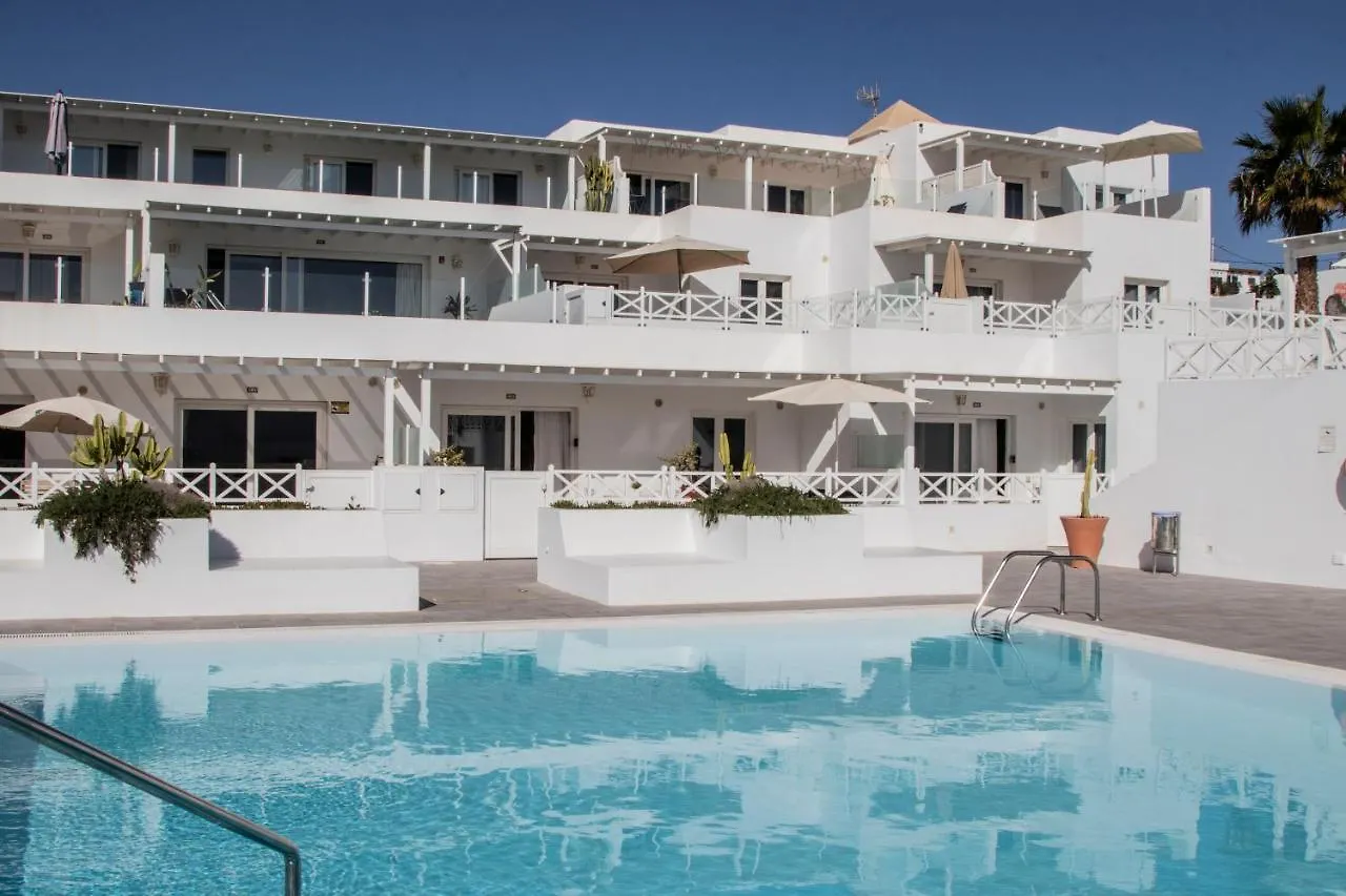 Apartment Flower Beach Suite 15 Playa Honda  Spain